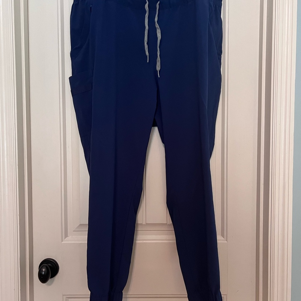 Wink RENEW Women's Jogger Scrub Pant Petite Length